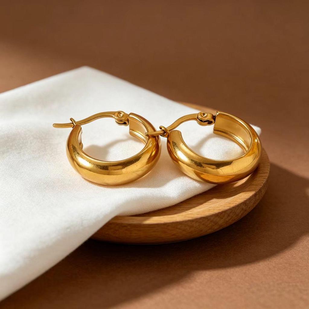 Gold-Plated Titanium Steel C-Shaped Hoop Earrings for Women - Non-Fading, Simple Luxury Jewelry.