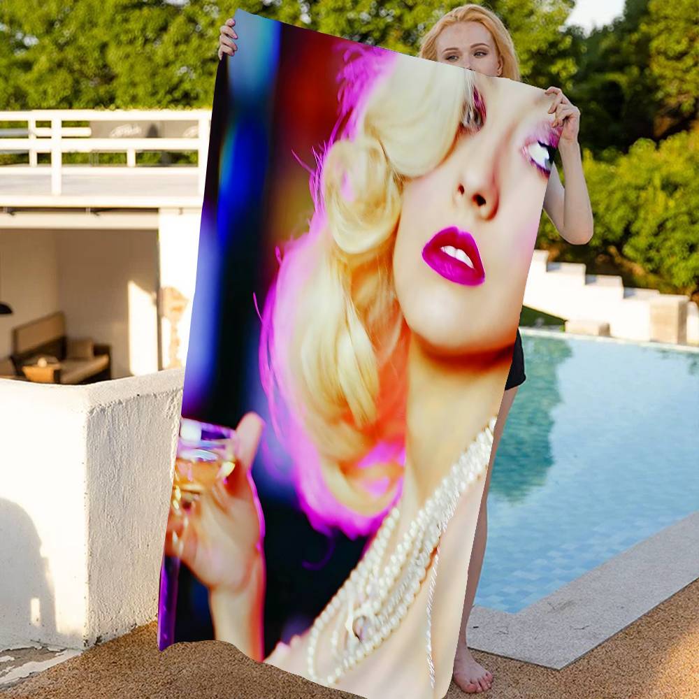 Christina Aguilera Singer Bath Towel Microfiber Soft Water Absorbing Breathable For Girl Kids Decorative Cartoon Beach Towel