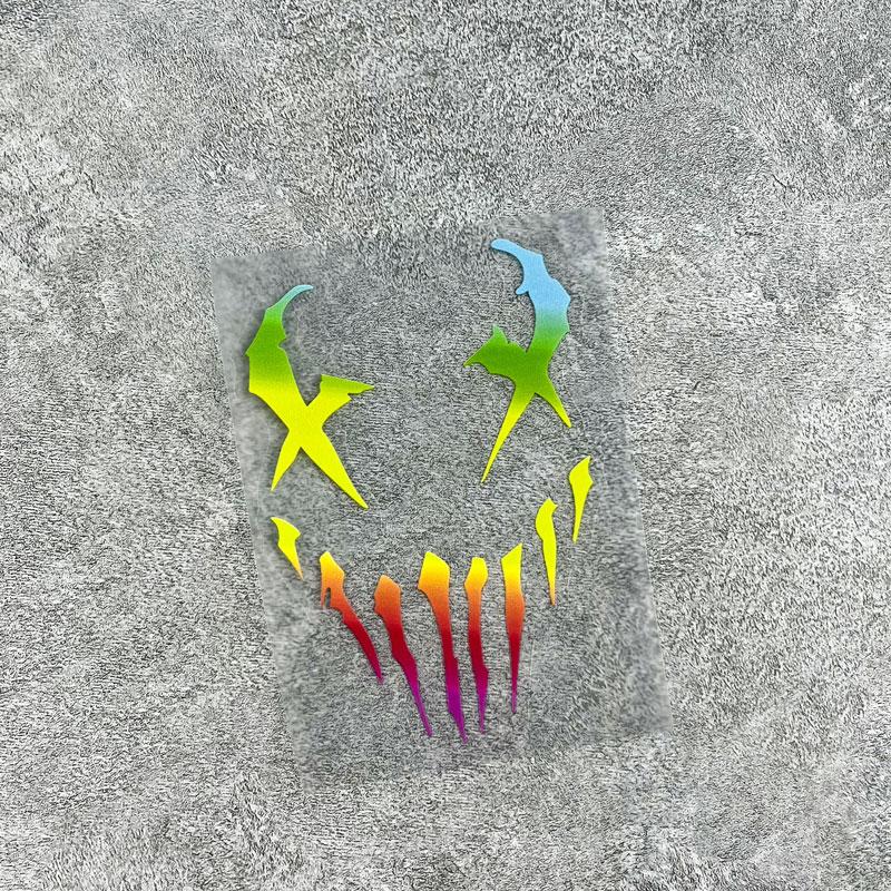 

1 шт. Наклейки на автомобиль с лицом демона, водонепроницаемые, для кузова, окна, бампера, маскирующие царапины, виниловые наклейки, персонализированное аниме-украшение 13x9CM