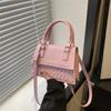 Retro Fashion Retro Fashion Spring New Korean Version Simple Casual One Shoulder Hand Wire Crossbody Small Square Bag