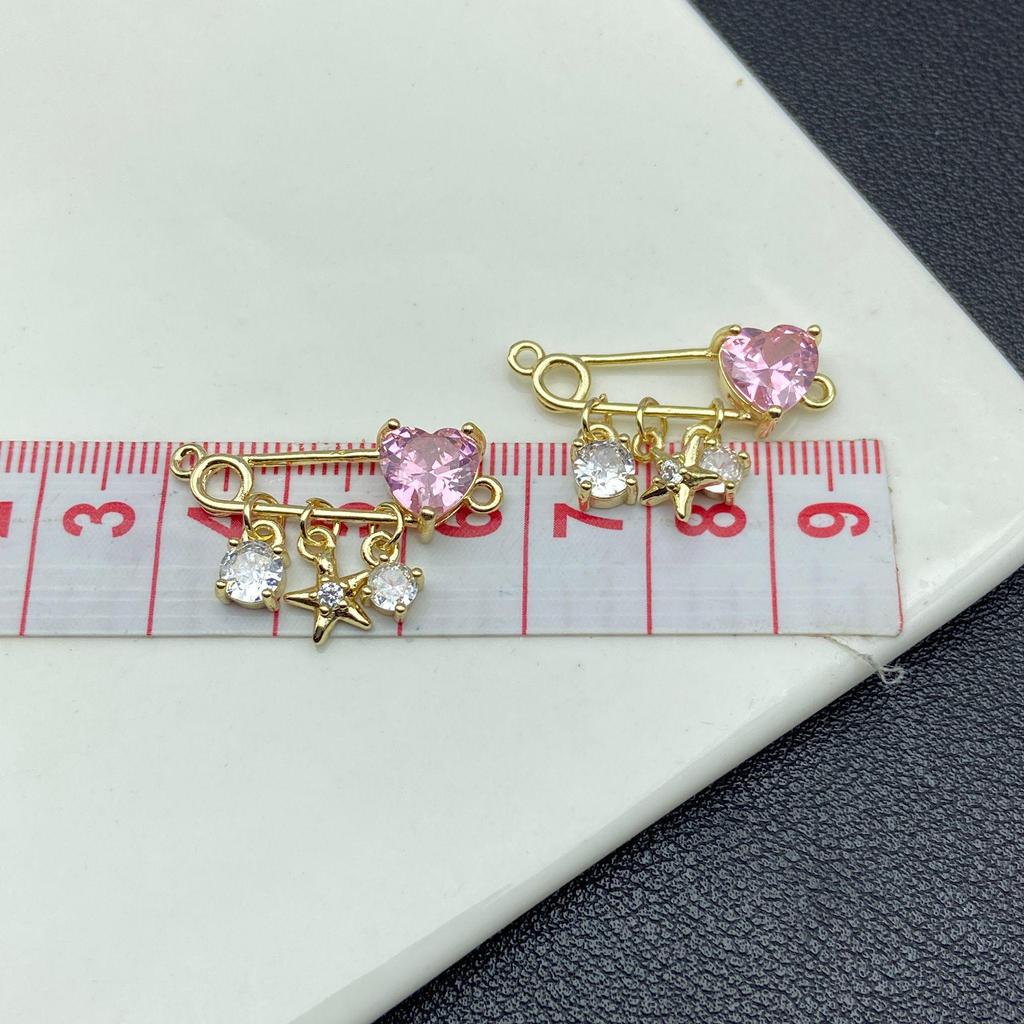 Rhinestone Heart & Star Brooch: Full Diamond DIY Accessories for Handmade Bracelets & Necklaces.