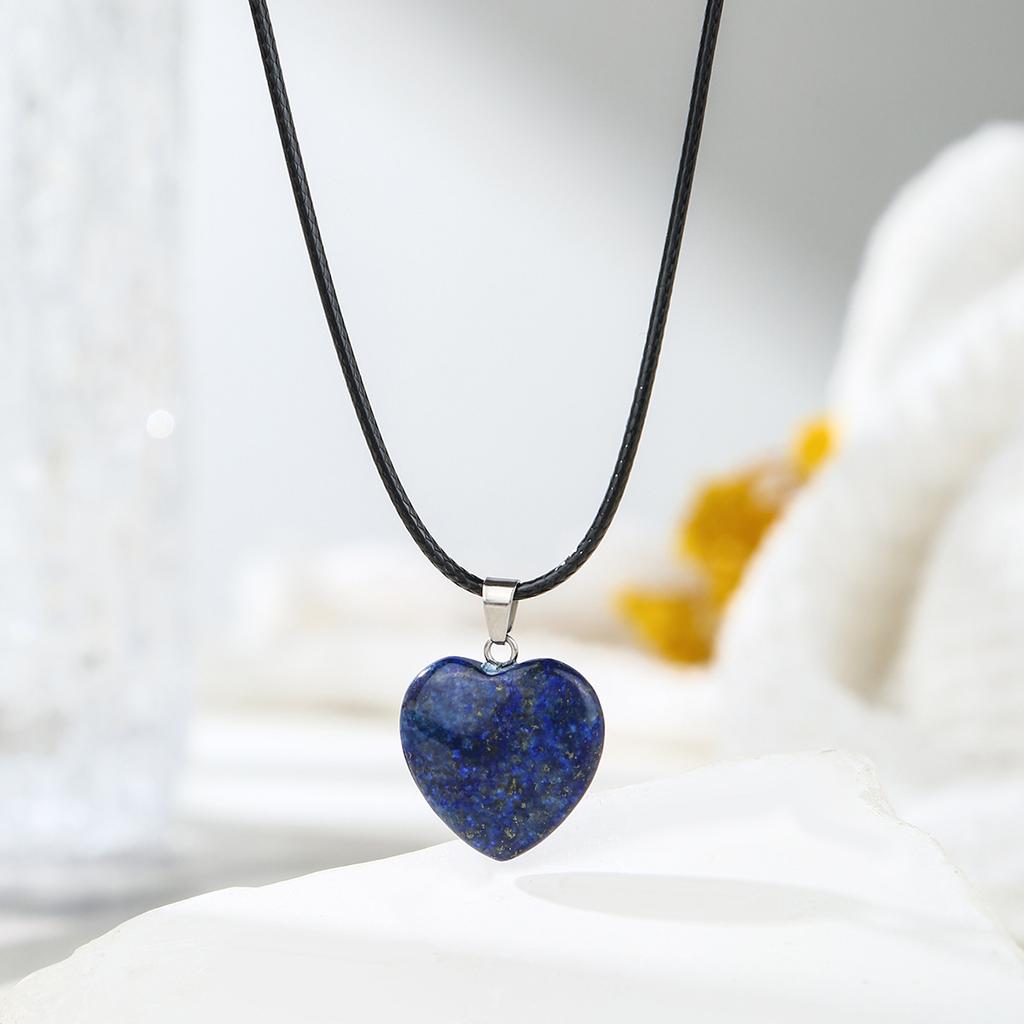 Natural crystal peach heart pendant, Dongling, tiger eye stone, three-dimensional heart-shaped pendant, accessories