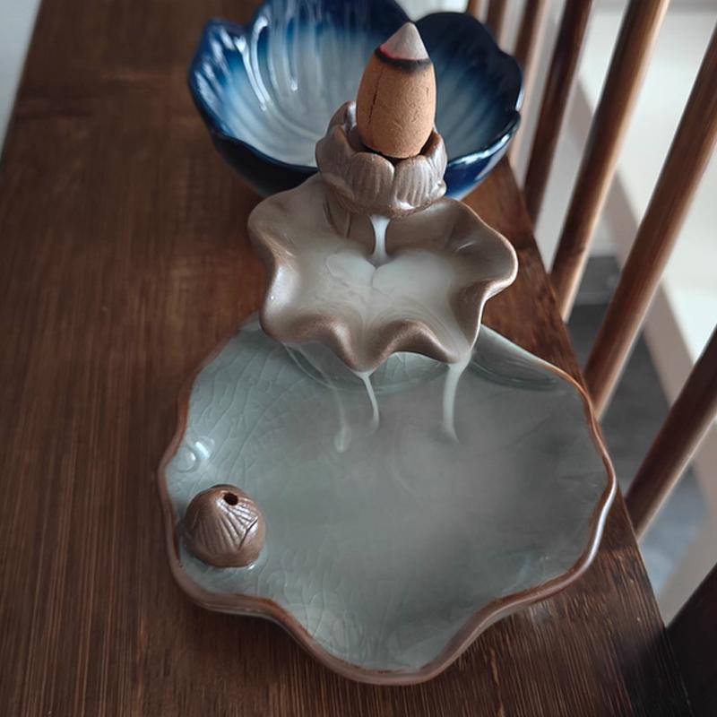 Reverse Flow Incense Burner Ornament, Home Indoor Zen Tea Ceremony, Chinese Style Lotus Shape Aromatherapy Stove Decoration, 1Pc