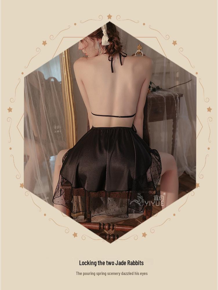 Yi Yue Satin Nightgown Set: Sexy Lingerie with Chest Pads & Bare Back Design