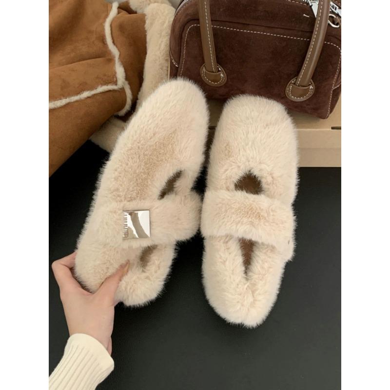 One word with round head fleece beanie shoes for women with flat bottom and one pedal for winter fleece warm fluffy shoes for women to wear outside