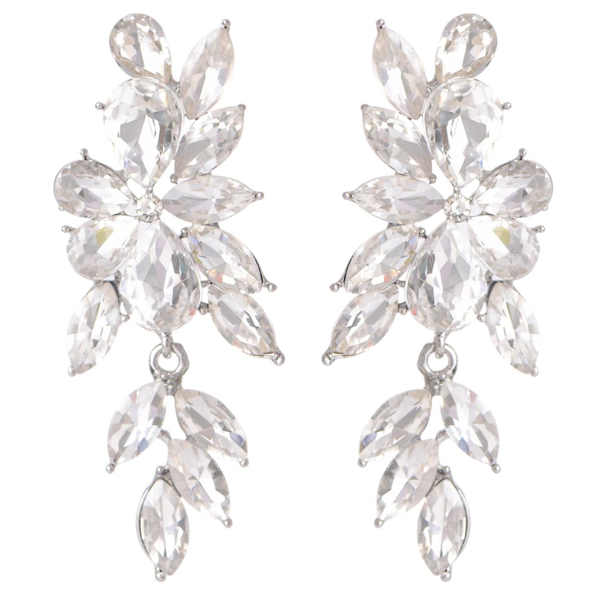 

Luxury Chic Floral Earrings: Exquisite Understated Design for A Stylish and Elegant Look