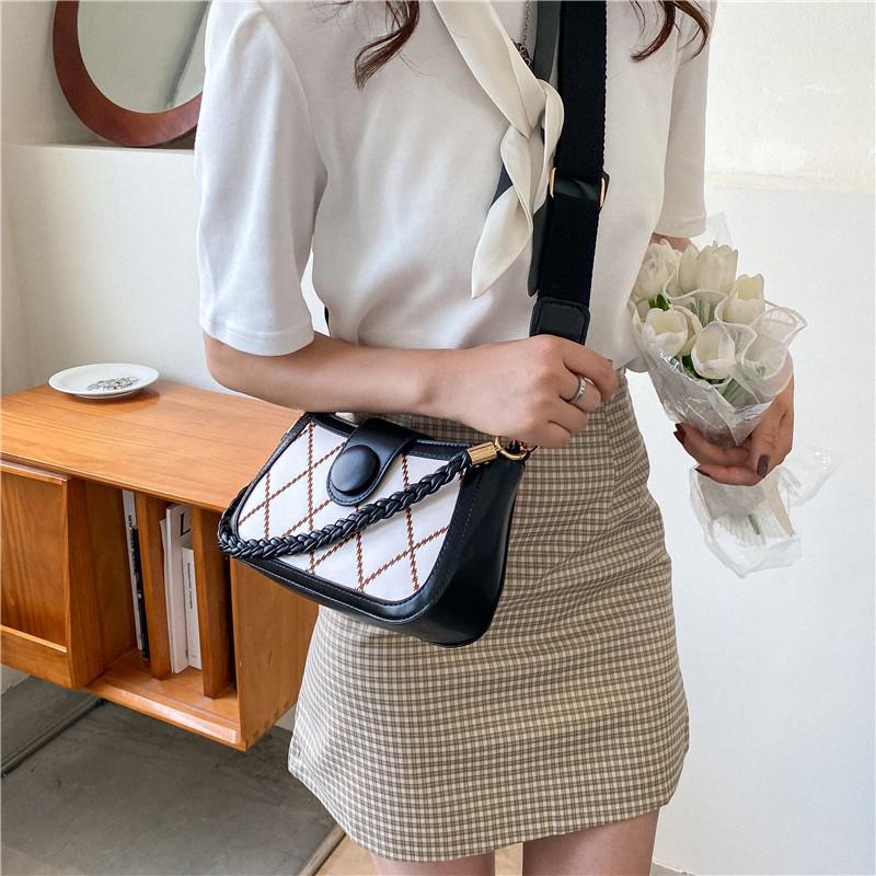Modern Pu Pearl Chain Crossbody Bag With Magnetic Closure For Daily Casual Use