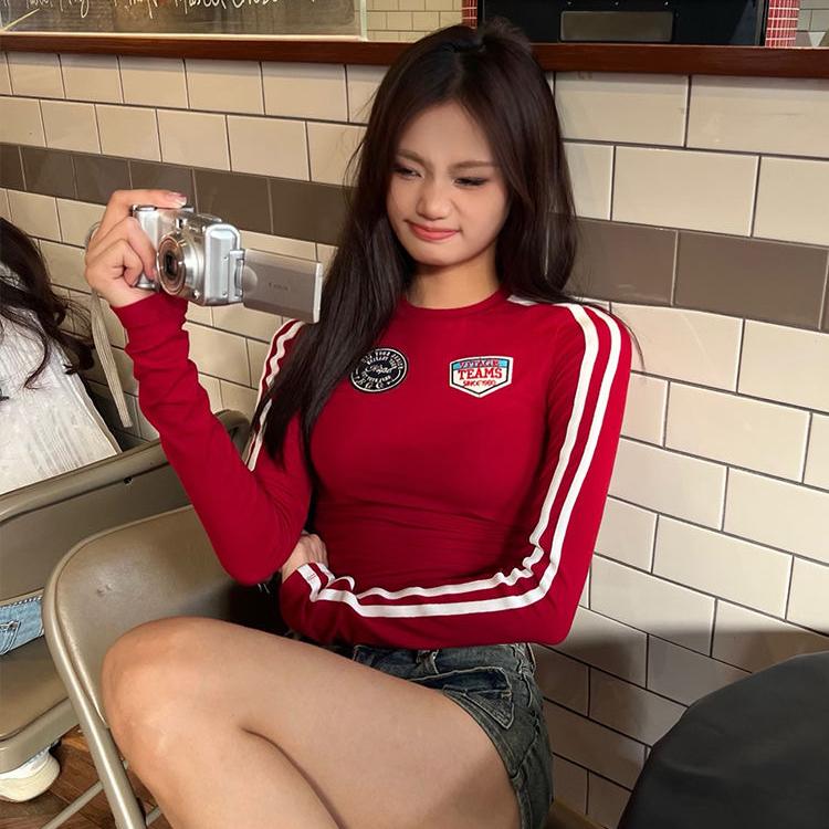 Vintage czerwona koszulka damska koszulka z długim rękawem tunika modne koszulki O-neck haft Y2k krótkie bluzki seksowne koszule dla kobiet