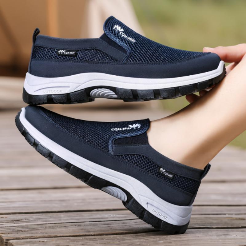 Men's Slip-On Shoes Breathable and Comfortable Casual Mesh Shoes for Summer