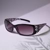 Fashion New Y2K Ladies Pattern Relief Square Small Frame Sunglasses Retro Style Elegant Summer Vacation Beach Glasses
