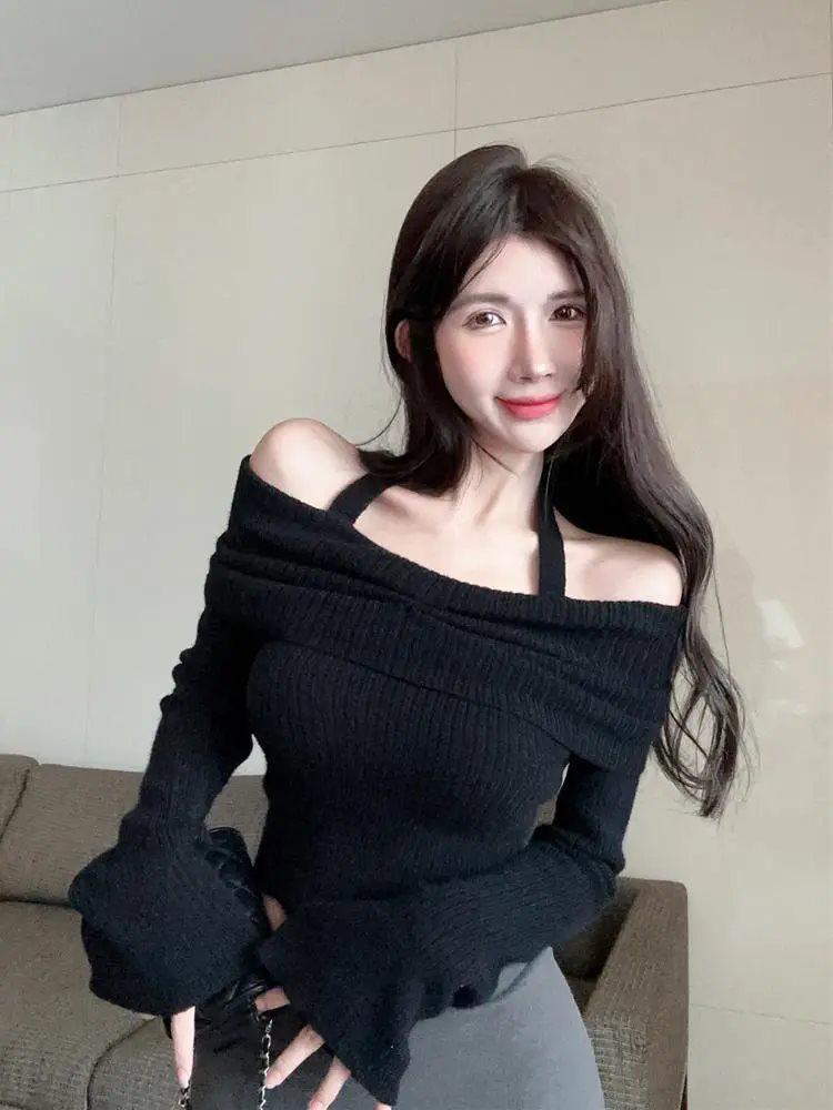 Women's Off-Shoulder Halter Neck Long-Sleeve Knitted Sweater – Slim Fit Short Style for Autumn & Winter
