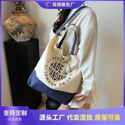 Bolsa de lona com alfabeto estilo universitário feminina nova bolsa tote da moda casual bolsa mensageiro de grande capacidade