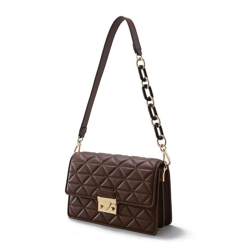 

Новая нишевая высококачественная кожаная маленькая сумка-багет с ромбовидной цепочкой в стиле маленького ароматного ветра, сумка на плечо, сумка-мессенджер, женская сумка