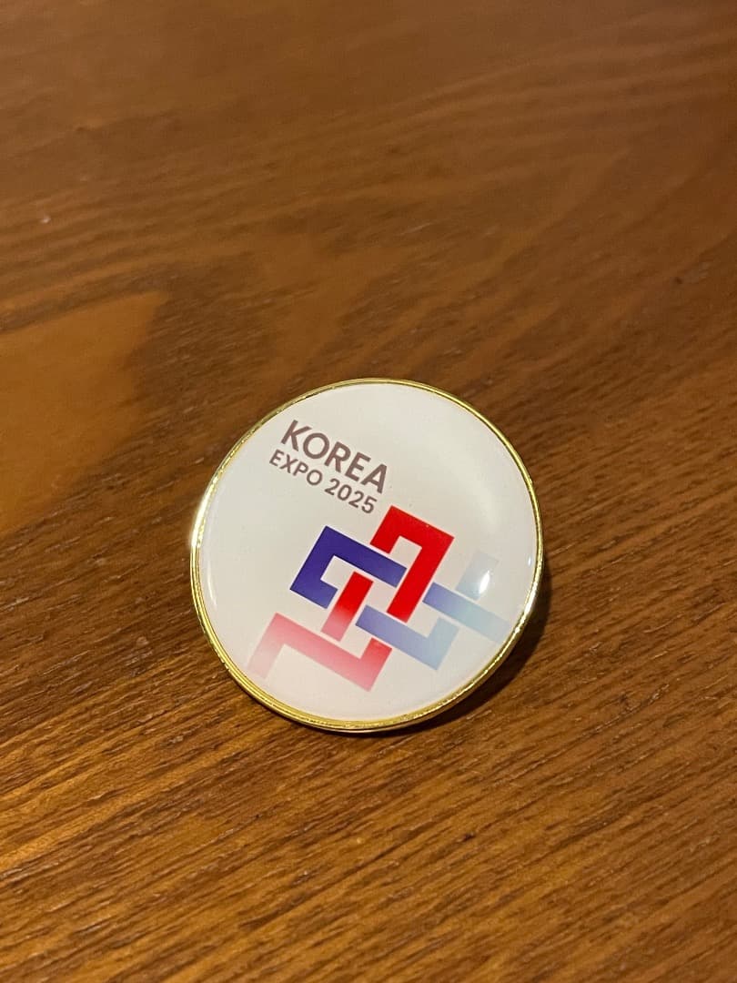 

[USED] KOREA EXPO 2025 pin badge