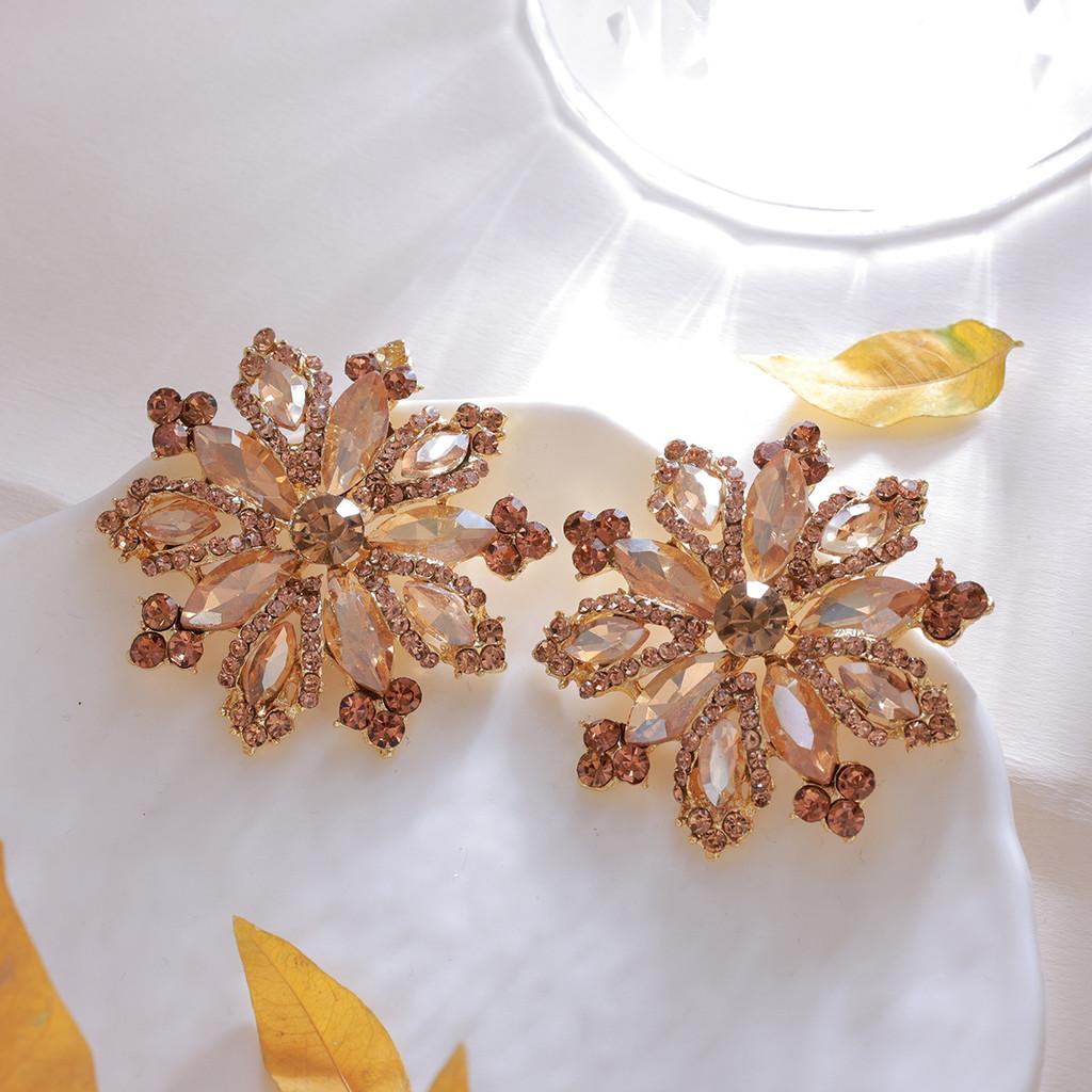 Floral Style Fashion Earrings With Electroplated Finish For Ladies Accessories