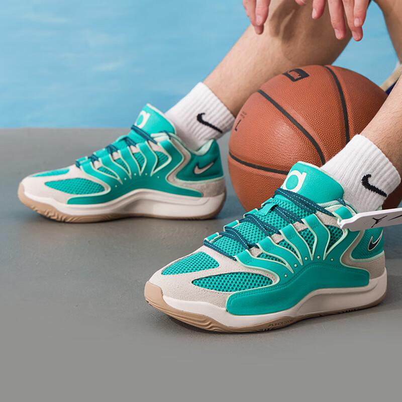 Nike Men's Essential Basketball Shoes