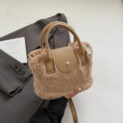 Kleine Handtasche, Flauschige Handtasche, Niedlich und Fellartig, Ein-Schulter Crossbody Eimertasche