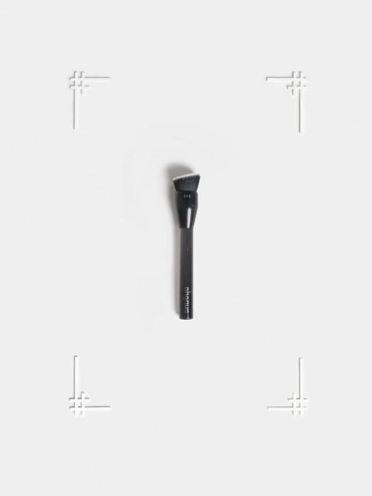 

Ohgnus 010 Diagonal Foundation Brush NONE