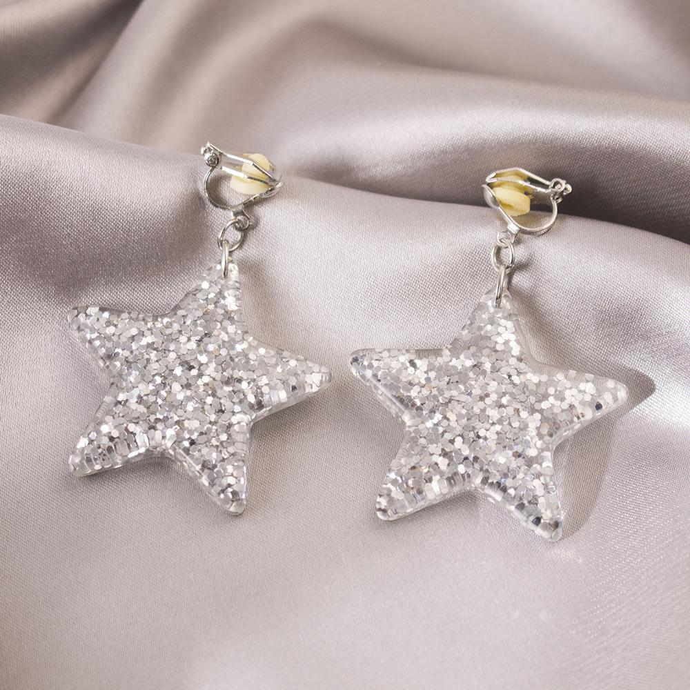 Elegant Clip-On Triangle Earrings for Non-Pierced Ears - Versatile, Light Luxury for Everyday Wear.