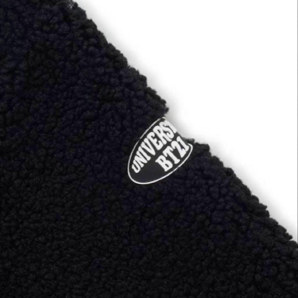 [USED] Limited SALE BT21 Official Fluffy Fleece Hooded Jacket (L) & Pouch