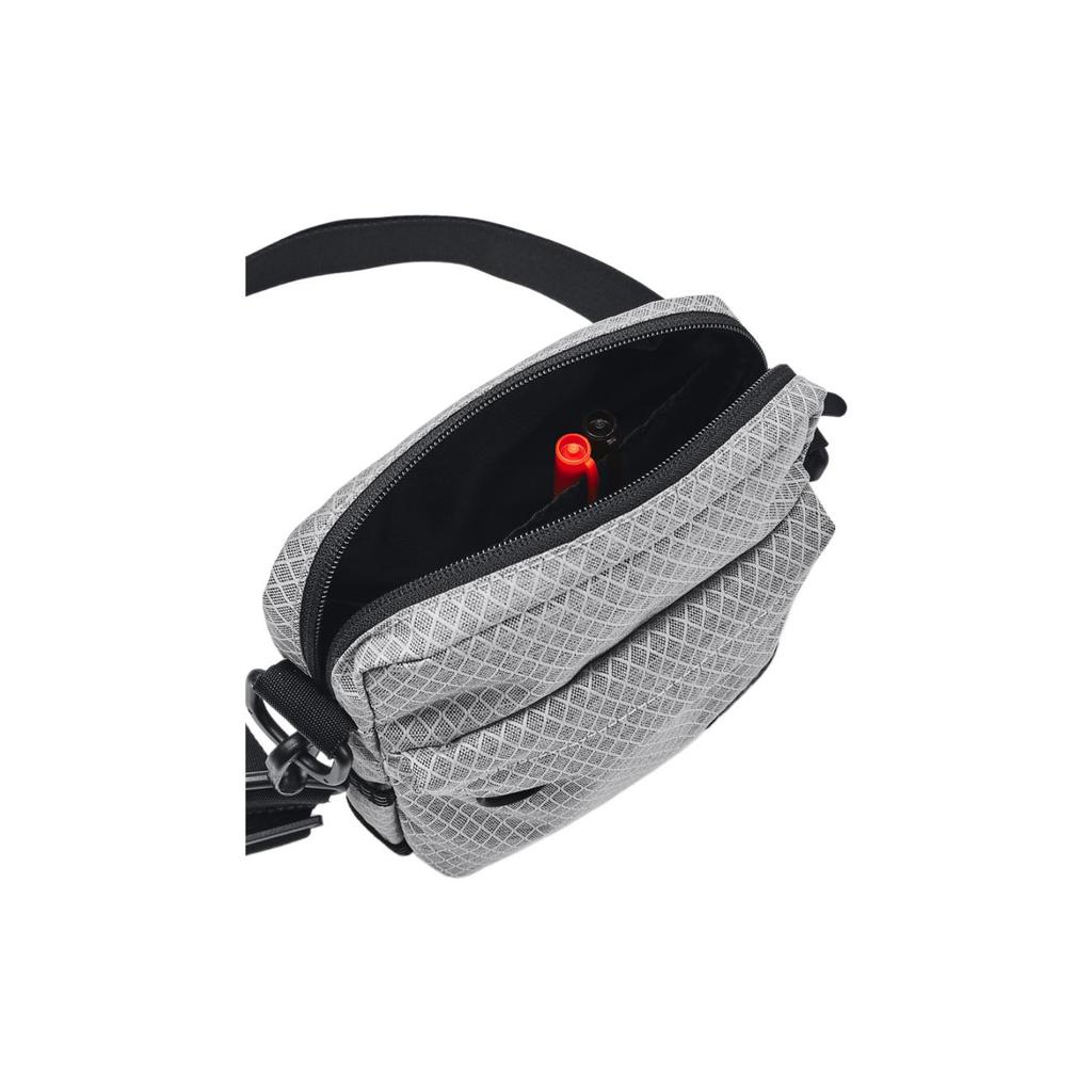 New Under Armour Polyester Fanny Pack, Shoulder Bag, Crossbody Bag Regular Unisex Gray 1364193-014