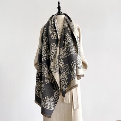 Accessoires – Schals & Tücher