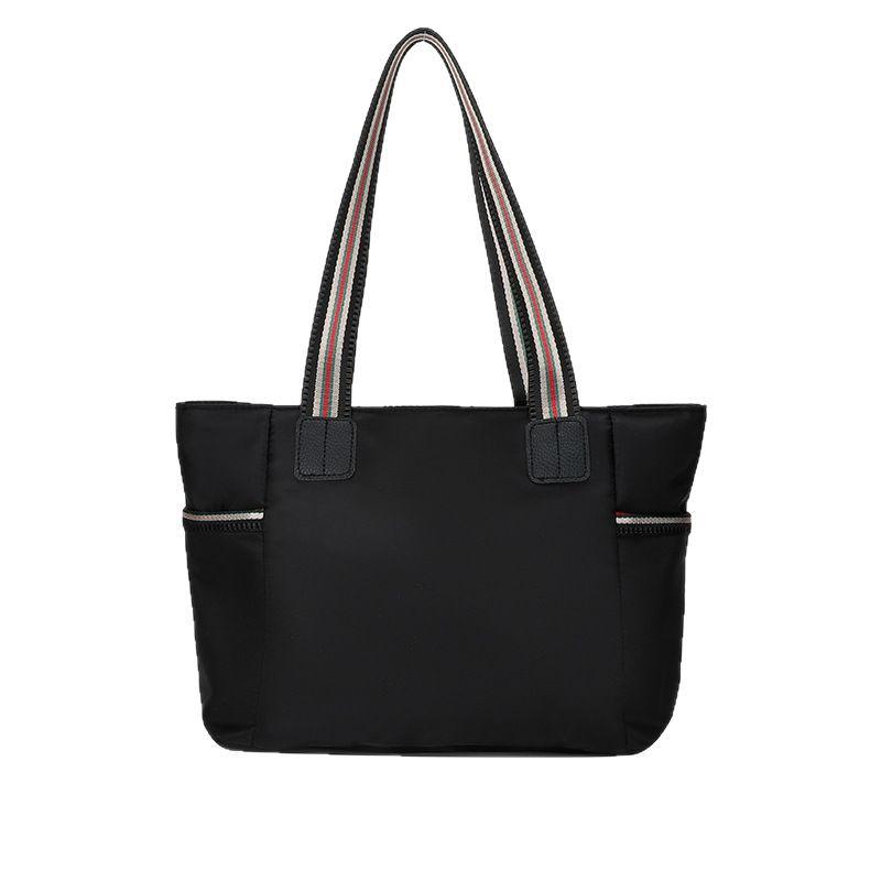 New fashionable waterproof large-capacity tote bag trendy commuter solid color portable shoulder bag
