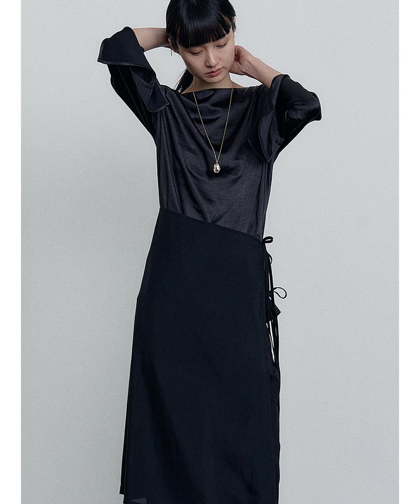MAKE A TOAST Boat Neck Blouse Black Mbefto003Bk