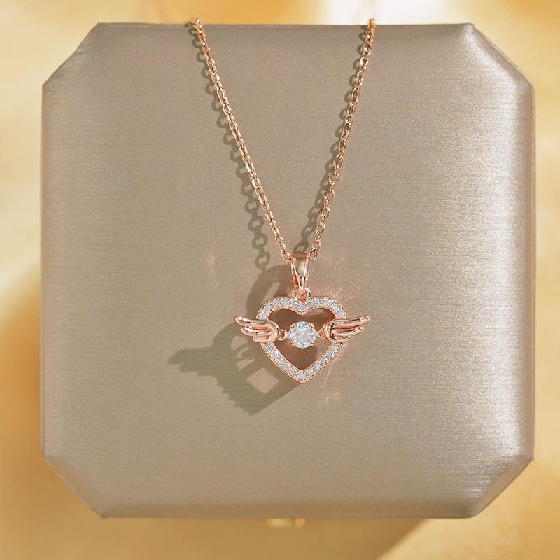 Fashion Simple Heart Wing Titanium Steel Clavicle Necklace Women
