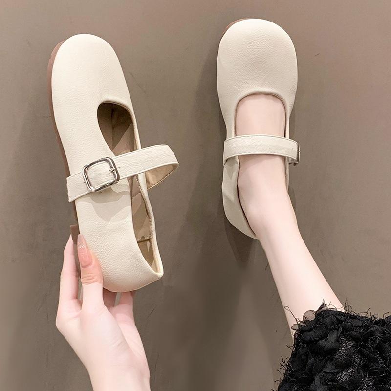Gentle Wind Mary Jane Shoes Women's Flat-soled Single Shoes Summer 2025 New Shallow Mouth One Pedal with Skirt Small Leather Shoes
