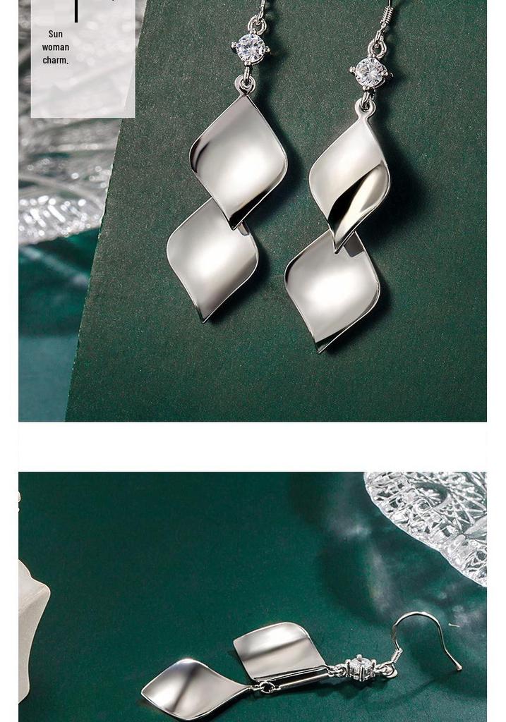 Geometric Rhombus Rhinestone Tassel Earrings for Women - Trendy Ear Hooks, Super Fairy Fashion Style