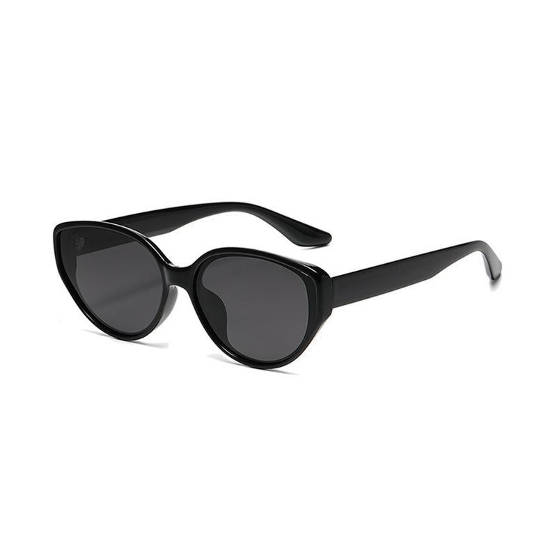 Korean Internet celebrity cat eye sunglasses women show small face summer advanced sense UV protection fashion small frame polarized sunglasses