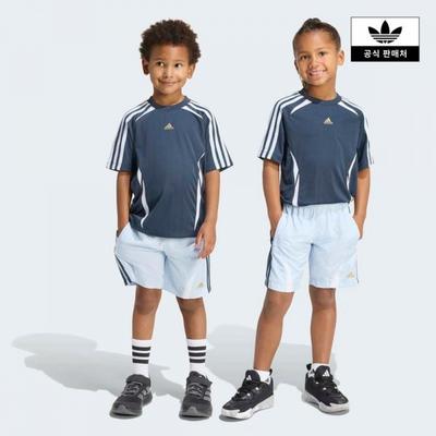 Para niños y niñas (más de 4 años) – Conjuntos de ropa