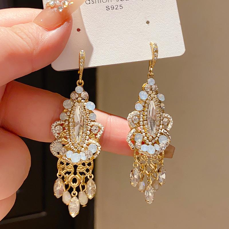 Elegant Rhinestone Water Drop Tassel Earrings - Retro European & American Style