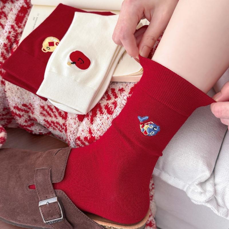 New Year Red Socks Featuring Children's Embroidery and Cartoon-style Cartoon Lion Puppet Ankle Socks with Festive Non-boned Pile-up Design