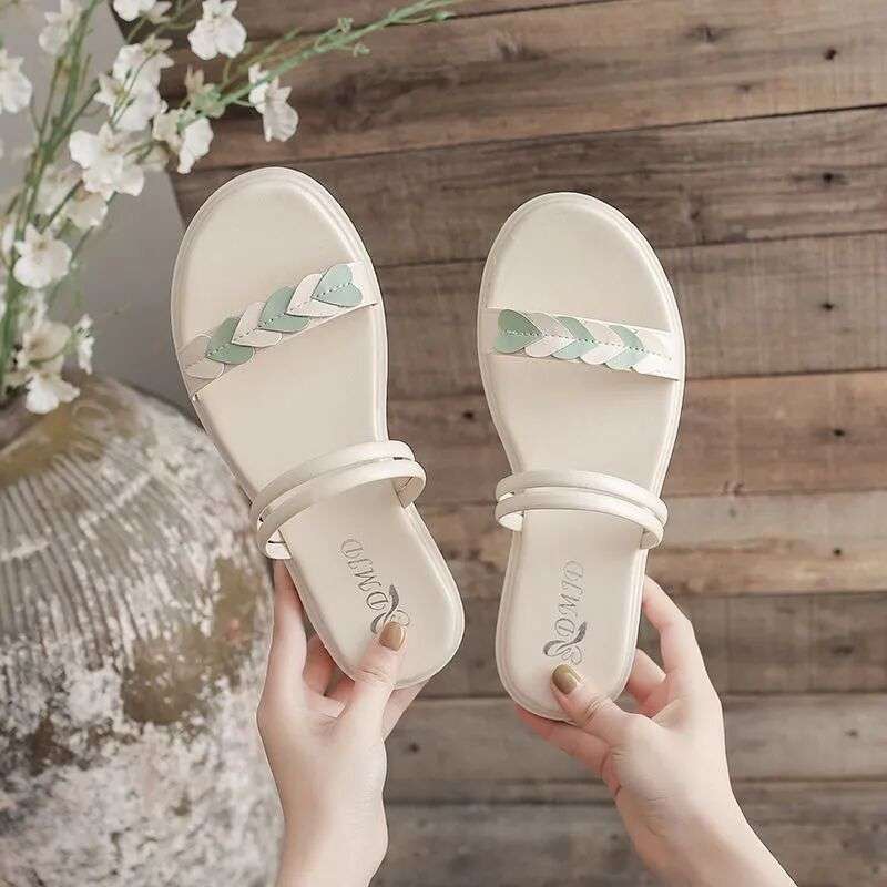 

Sandals women s 2025 new female summer student flat-bottomed versatile two wear cool slippers small fresh beach shoes 40