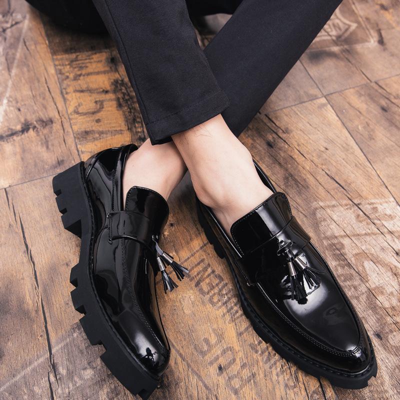 Small leather shoes men's British pointed hair stylist cover feet casual glossy trendy shoes platform heightening nightclub men's shoes