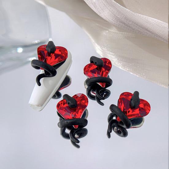10Pcs Heart Snake Nail Charms Decorations Sparkling Vibrant Color Widely Used Decorative Manicure Ornaments Nail Art Decor
