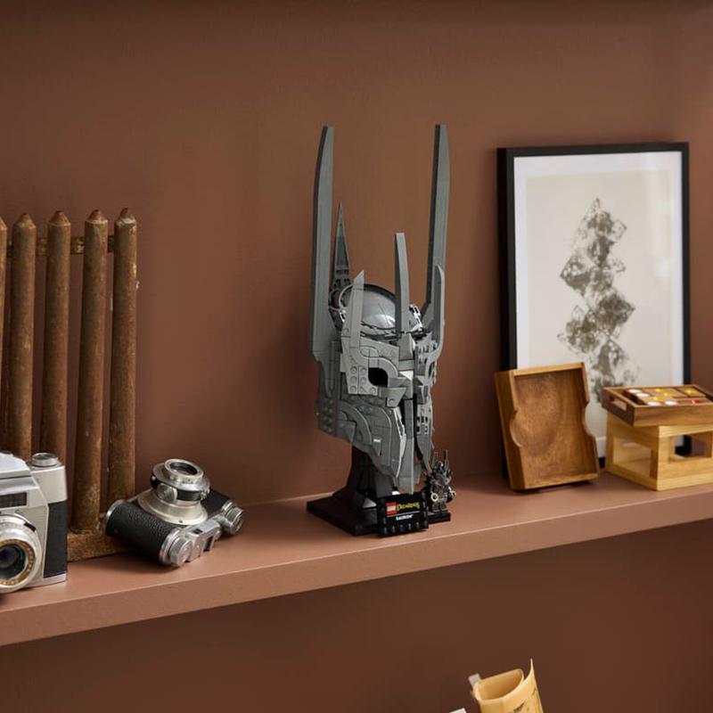 LEGO 11373 The Lord of the Rings: Sauron's Helmet Block Toys