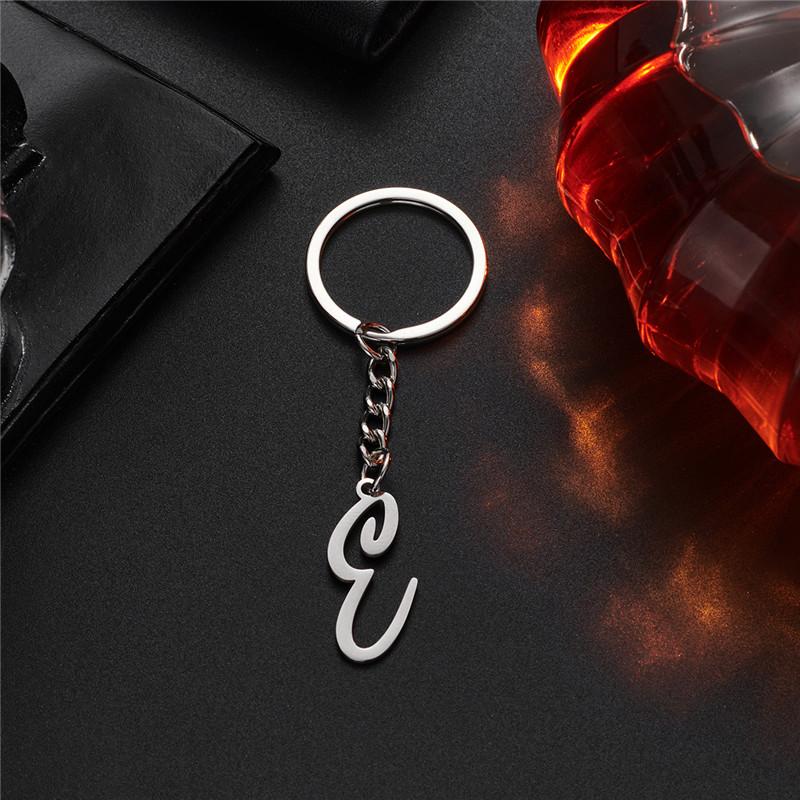 Fashion DIY A-Z Initials Metal Keychains Holder Pendent Key Chain Women Car Key Ring Simple Letter Name Keyrings Party Gift
