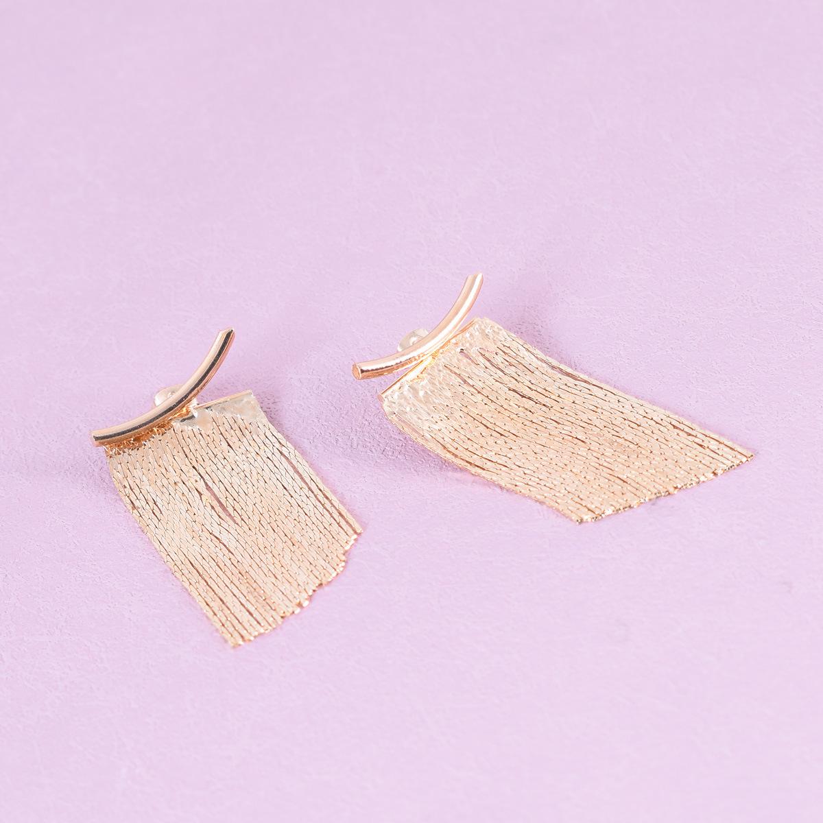 Silver Needle French Retro Tassel Earrings: Trendy, Niche Design for Women