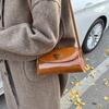 Small Bag Women's Autumn and Winter Retro New Versatile Simple Shoulder Messenger Bag Commuter Pillow Bag
