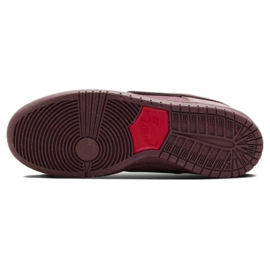 Nike Dunk Low Premium SB Kolekcia City of Love - Burgundy Crush Pánske Tenisky Červená Tmavá-Tímová-Červená Zem FN0619-600