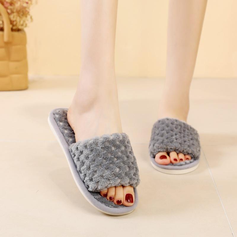 Pantoufles Peluche Maison Femme