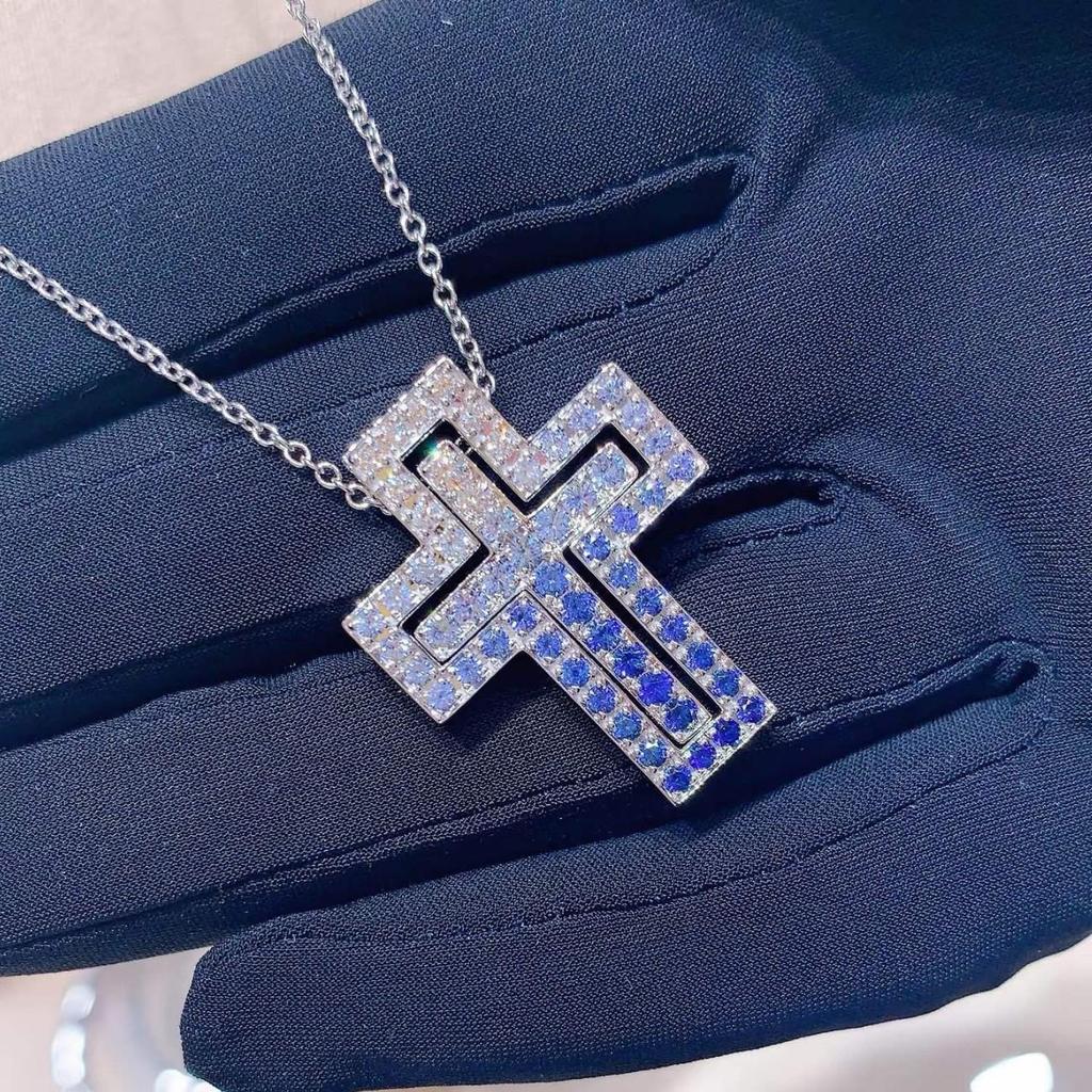 D Letter Diamond Cross Necklace: Luxurious, Versatile, Unisex Clavicle Chain
