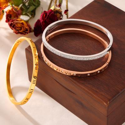 Retro Niche Personality Unique Simple Jewelry Engraved Roman Numerals Design Sense Diamond-encrusted Titanium Steel Gold-plated Bracelet