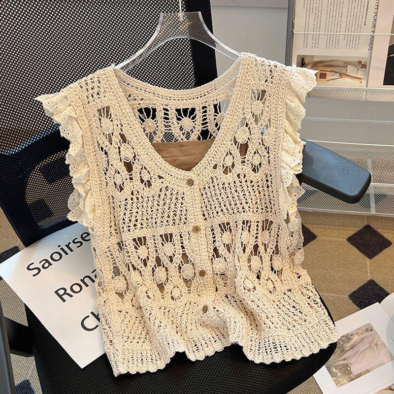 Women's White Short Crochet Knit Cardigan with Batwing Sleeves - Summer 2026 Fashion.