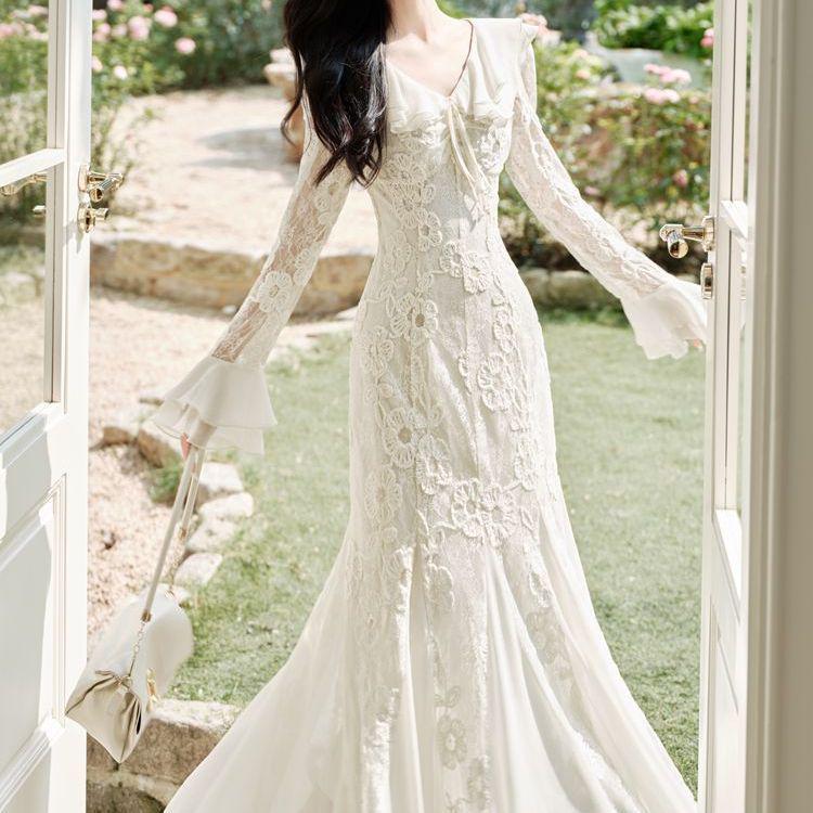 

Женское платье-русалка с V-образным вырезом, кружевной вышивкой и длинными рукавами - Французский нежный стиль для осени S 40-48 kg