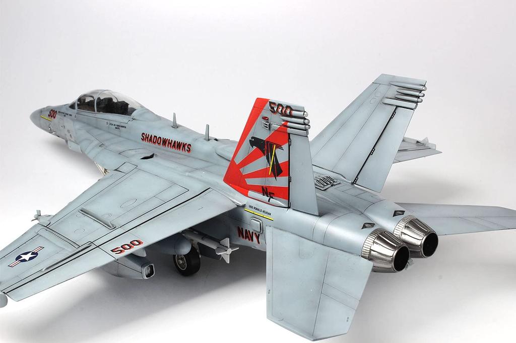 Aircraft Series US Navy Electronic Warfare Aircraft Growler Shadow Hawks Plastic Model Platz/Italeri 1/48 EA-18G VAQ-141 TPA-4