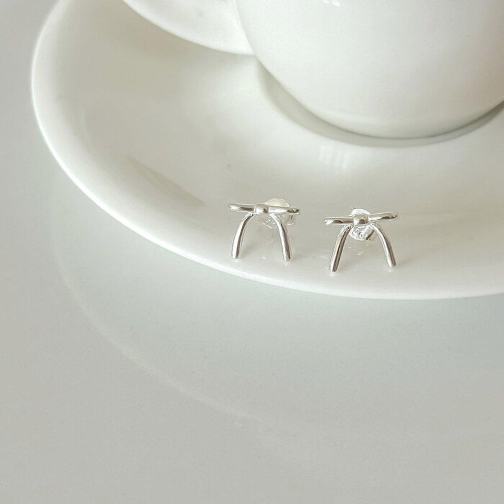 / 925 Silver Mini Flat Ribbon Stud Earrings